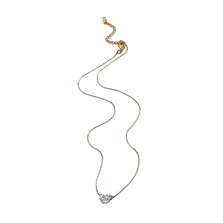 Collana con zircone a forma di cuore