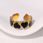 Anello con cuori perlato nero